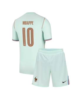 Billige Fotballdrakt Frankrike Kylian Mbappe #10 Replika Bortedraktsett Barn VM 2026 Kortermet (med bukser)